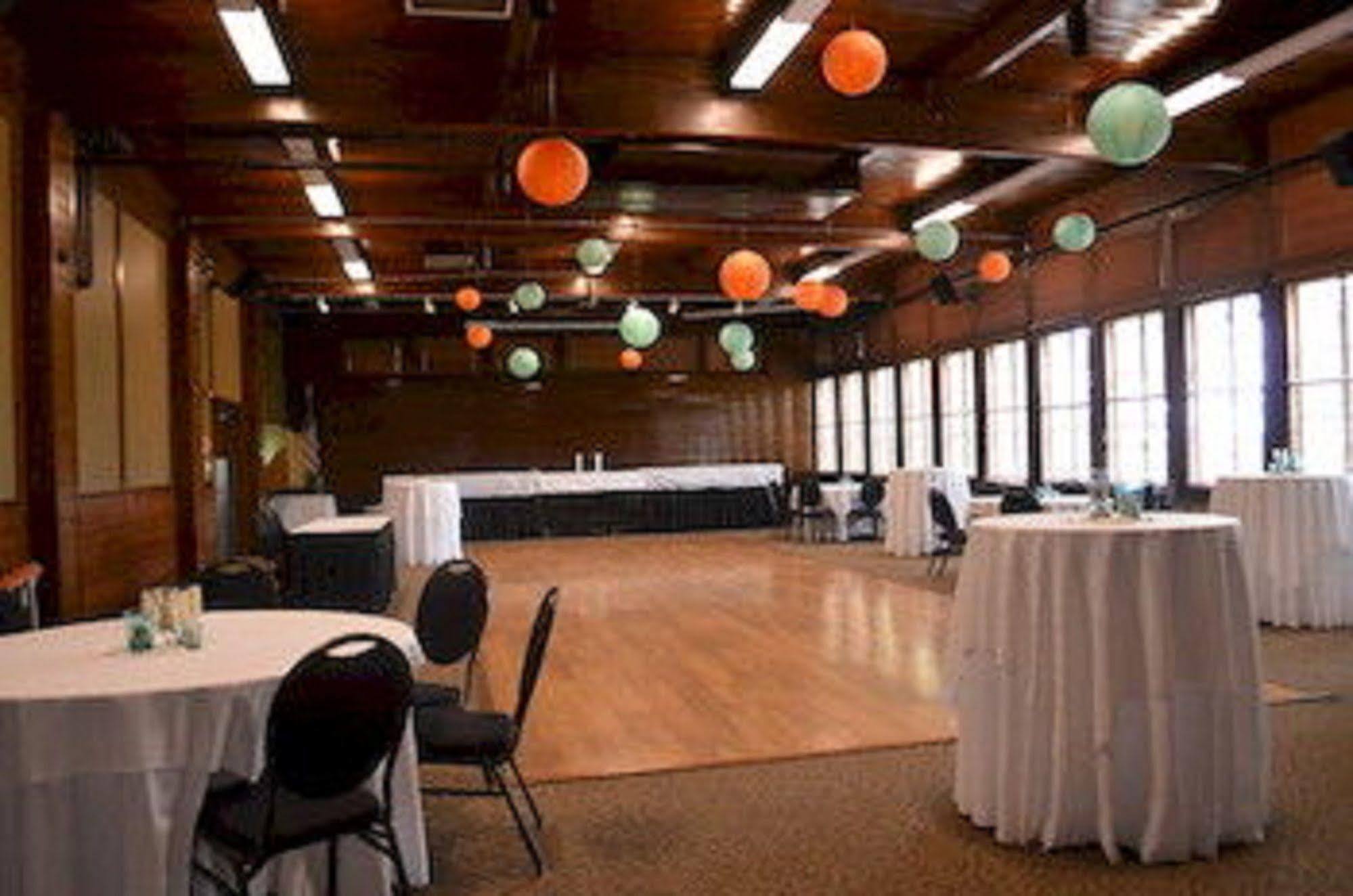 Starved Rock Lodge & Conference Center Utica Экстерьер фото